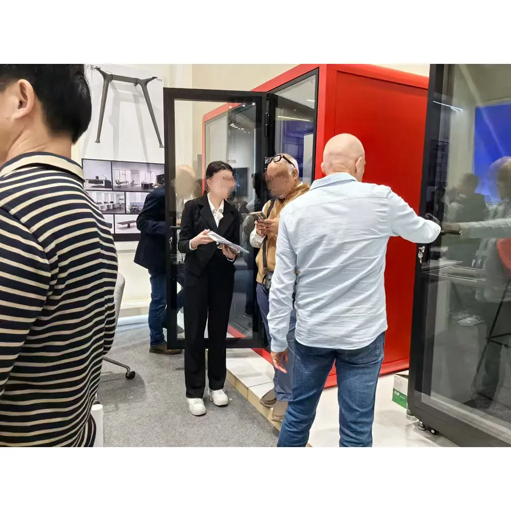office pod on exhibition (1)